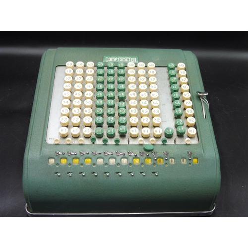 14 - A Mid 20th Century retro Comptometer shop / office calculating machine by Felt & Tarrant