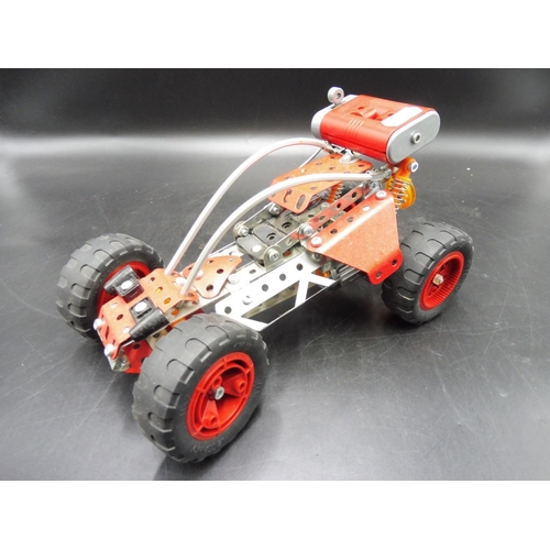 101 - Motorised Meccano vehicle