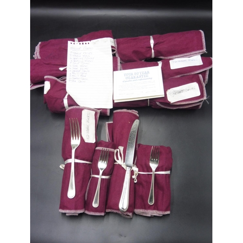 118 - United Cutlers of Sheffield Silver Plated Cutlery Set (Approx 100 Pieces) complete with Cerificate