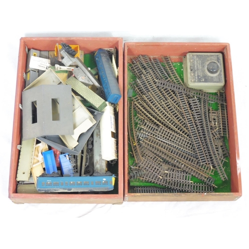 202 - Two Trays of Railway Accessories Including Triang and Meccano