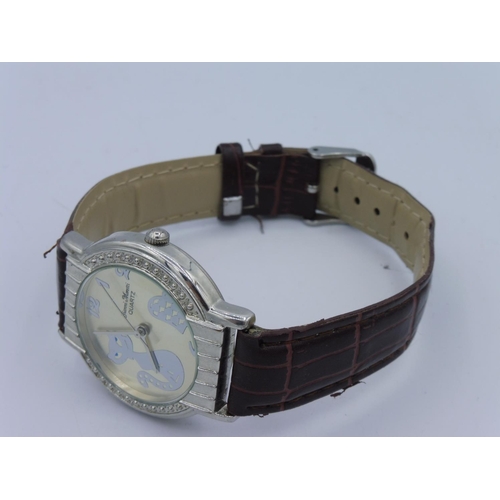 377 - Gianni Moretti Quarts watch with leather strap