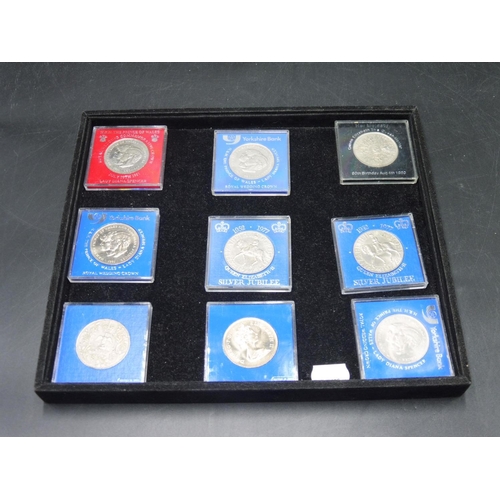 392 - Selection of 9 Commemorative Crown's with Presentation Cases