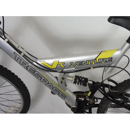 484 - Trespass 16 speed mountain bike