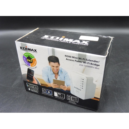 529 - Edimax 3 in 1 Wi-Fi Extender complete with Box