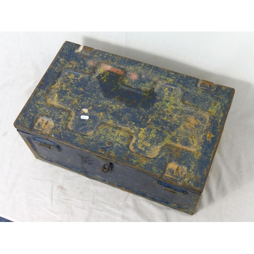 516 - 1942 military ammunition box with markings