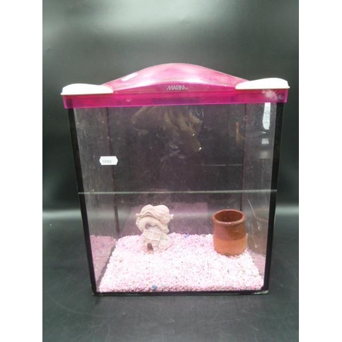 571 - Small Tank with pink gravel and mermaid ornament approx. 11.5