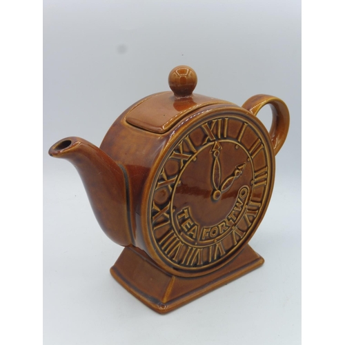 80 - Vintage Price Kensington Collectable Novelty TeaPot for Two Clock Teapot