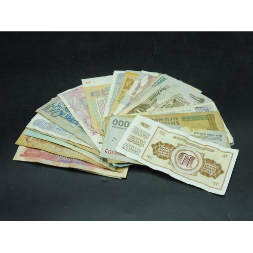 Selection of Mixed Foreign Bank Notes (Approx 25)