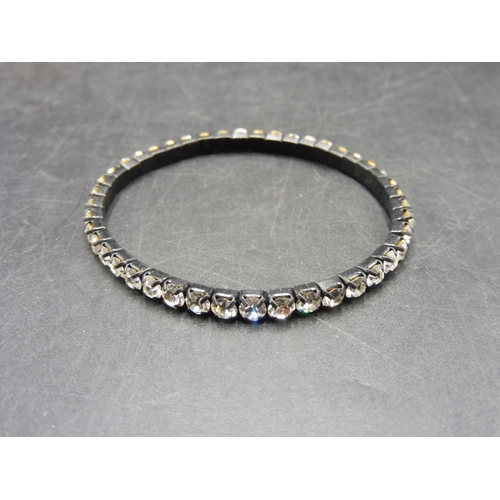 286 - Selection of Both Vintage and Modern Bangles all individually Packed
