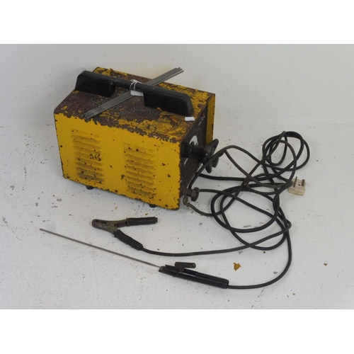 25 - Arc Welder 240V complete with six welding rods