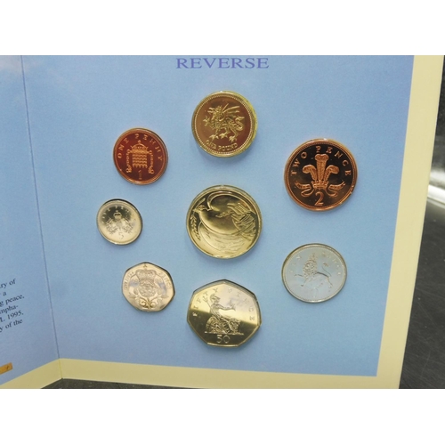 98 - Royal Mint British Uncirculated 1995 Coin Set with £2 Peace Coin
