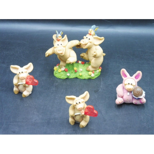 45 - Collection of Piggin ornaments to include Easter Bunny