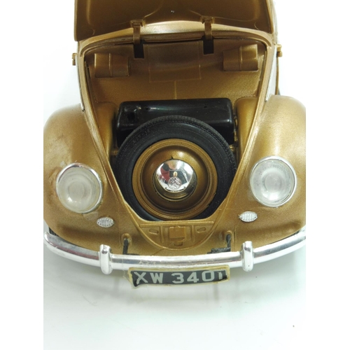 230 - Volkswagen Toy vehicle beetle Soft top