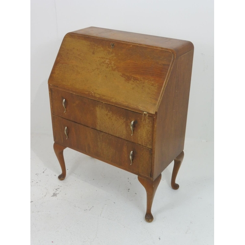 536 - Vintage Turnidge Queen Anne Style Walnut Veneer Writing Bureau with Key 39