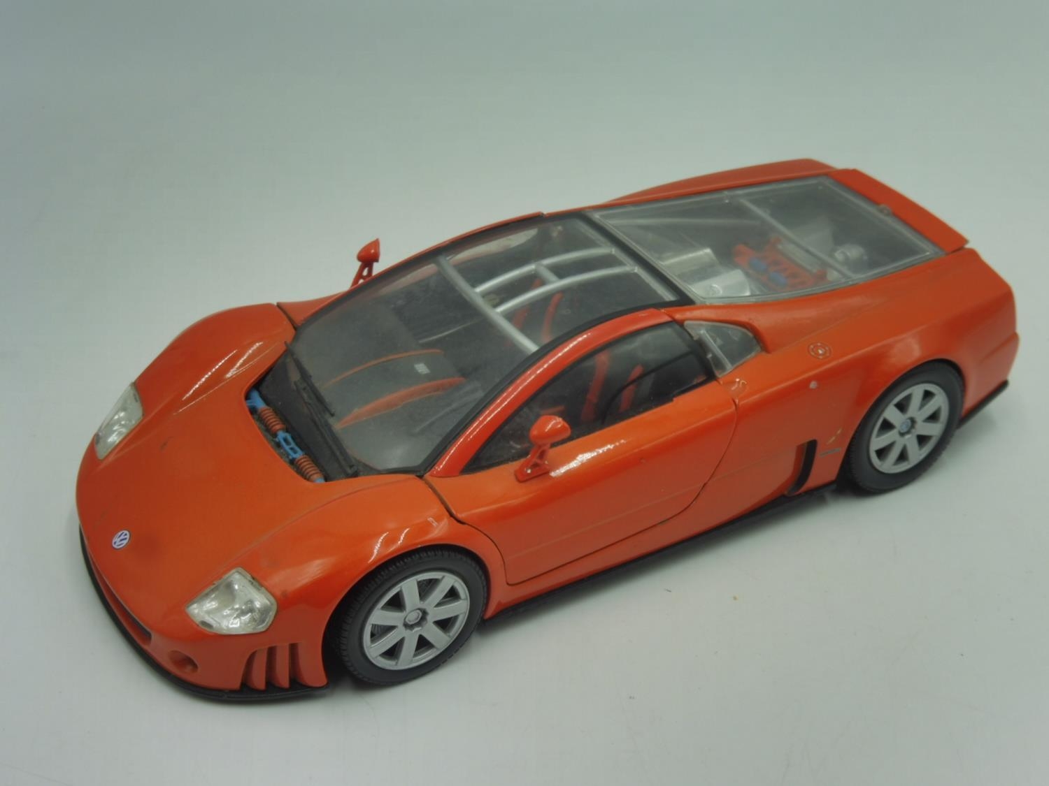 VOLKSWAGEN Nardo W12 Orange 1:18 Die cast Car Model by MOTORMAX