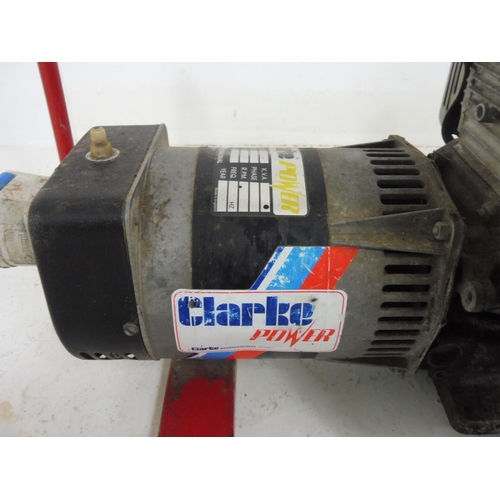 75 - A Clarke Generator , Honda Powered Working Has the honda GC160 Guessing 2.5 KVA Based on online sear... 