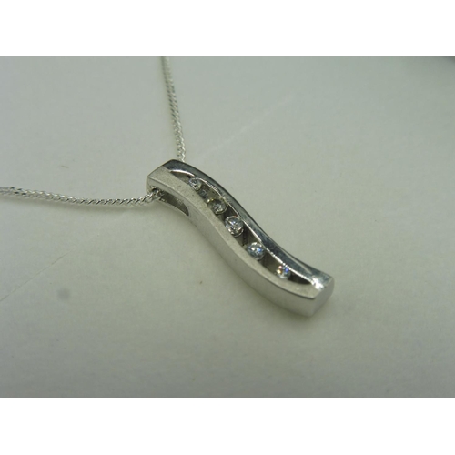 308 - Silver 925 Pendant and Chain Complete with Presentation Box