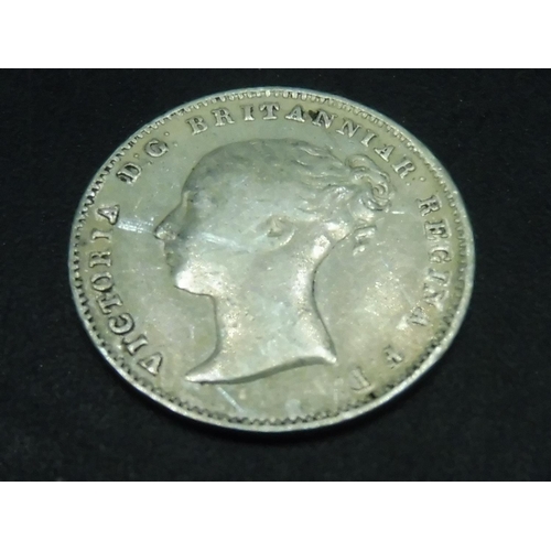 379 - Victoria Bun Head 1860 Silver Three Pence Coin (H Grade)