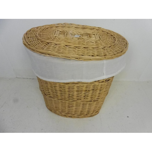 735 - Rattan Linen Basket Complete with Liner (21