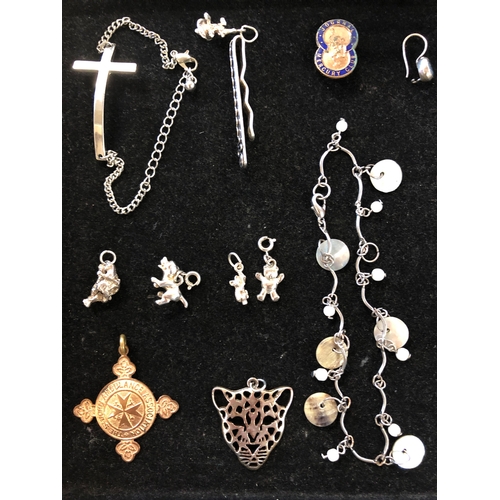 441 - Mixed selection Including Silver jewellery, and Lapel Badges