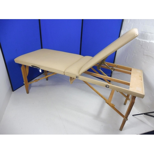 678 - Folding Padded Massage Table