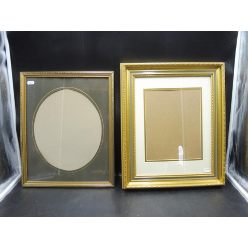 789 - Two Picture Frames to include Gilt