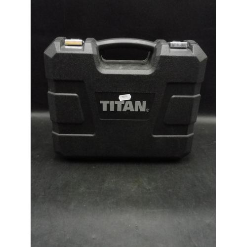 806 - Titan TTB284HTG 2000w Heat Gun complete with Case (Working When tested)