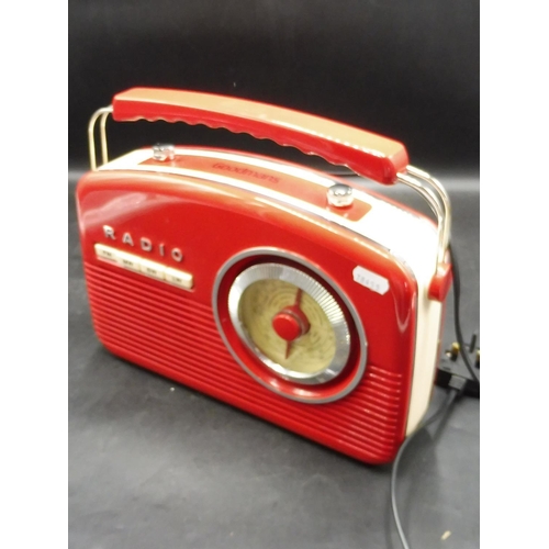 633 - Goodmans Retro Style Red Radio (working when tested)