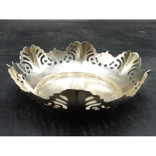 445 - Hallmarked Sheffield Silver Pin Dish (11cm Dia) 57.5 grams