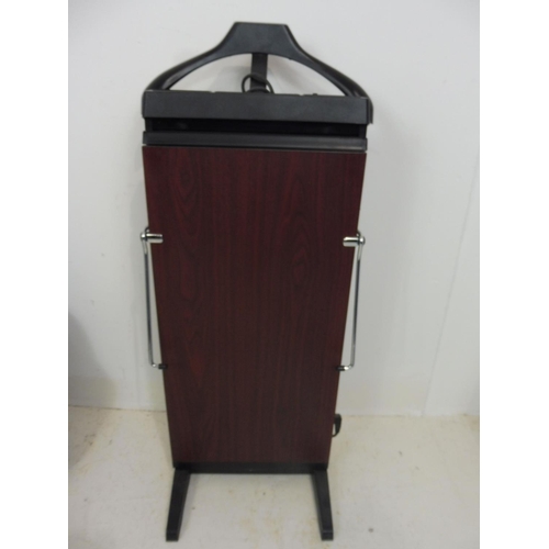 682 - Corby 3000 Trouser Press