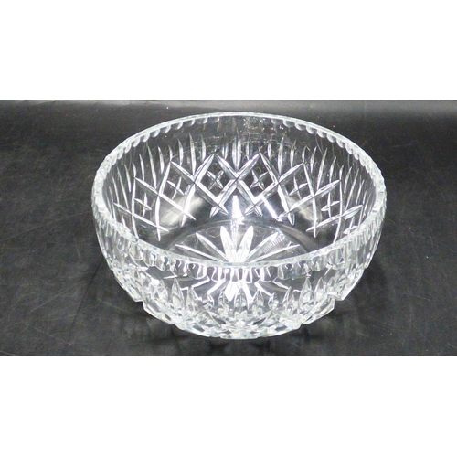 310 - Crystal Fruit Bowl (8