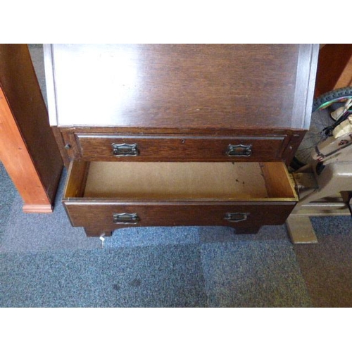 677 - Vintage Dark Oak Bureau with Three Drawers & Fall Front Writing Desk a/f  41