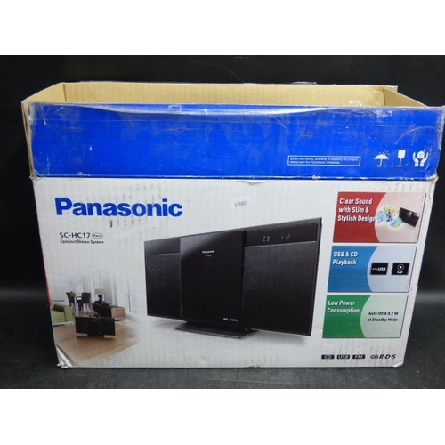 697 - Boxed Panasonic SC-H17 Stereo System with CD USB Playback . Remote Control