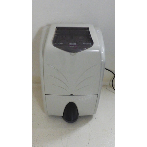 716 - Delonghi DE320 Combination Wet/Dry Dehumidifier