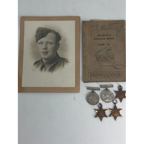 121 - Selection of WWII Medal's Including, Service, Defence, Africa, Italy, and Europe Stars belonging to ... 