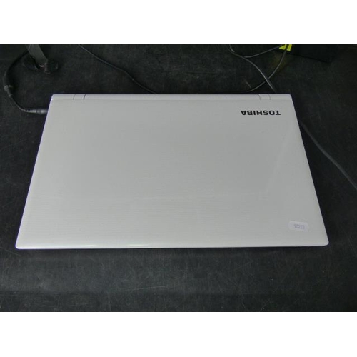 240 - Toshiba Satellite L50-C-1GX Laptop with Intel Pentium complete with Charger (Powers On) (No Hard Dri... 