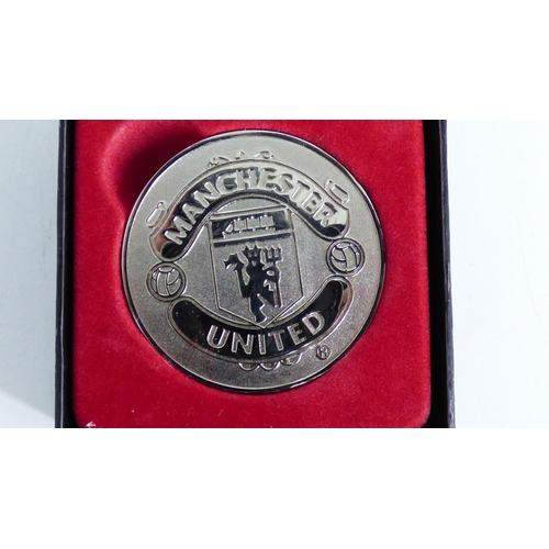 288 - Manchester United VS Bolton Season 2006-07 Medallion in Box