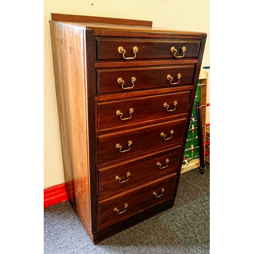 537 - Chest of 6 Graduated Drawers 27 inches w x 19 deep x 49 tall