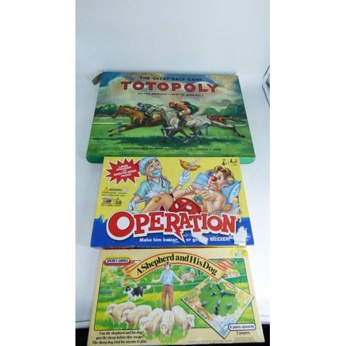 650 - Collection of Vintage Board games to include Totopoly (seems complete)