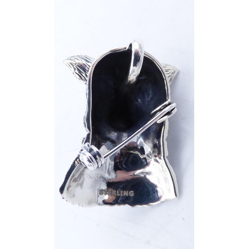 339 - Sterling Silver Dog Pendant / Brooch with Presentation Box