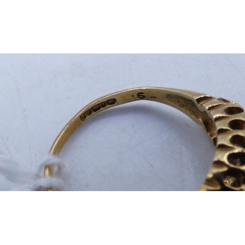 472 - Gold 375 Ring (missing stone)