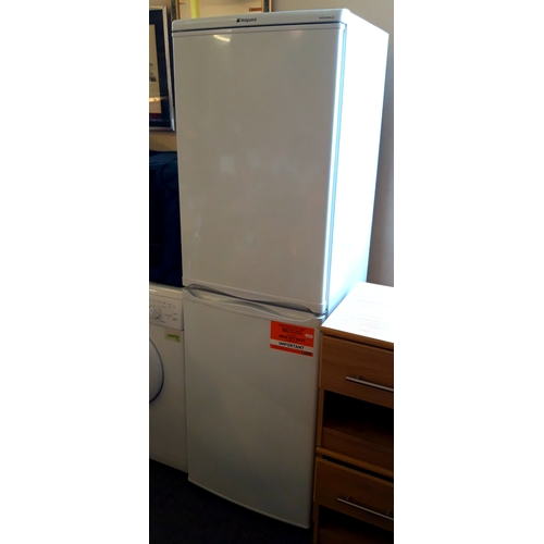 549 - Hotpoint Aquarius Fridge Freezer Approx 6ft Tall  50/50 Split with Freezer At the Bottom W/O