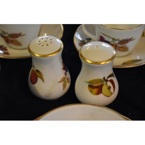 143 - Eighty Two Piece Royal Worcester Fine Porcelain 