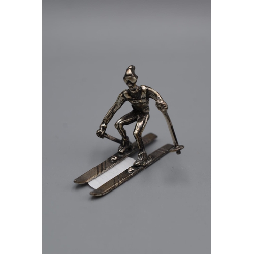 102 - Silver 925 Ski Figure (2