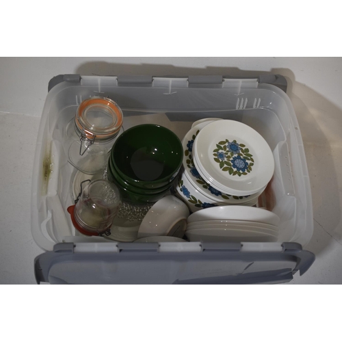 662 - Selection of Kitchen items and Storage Jars