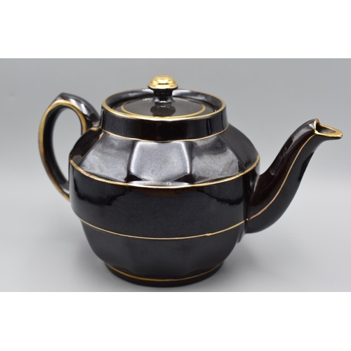 170 - Sadler Black & Gold Vintage Teapot & a Capper & Wood Single Cup Tea Pot (no 270718)