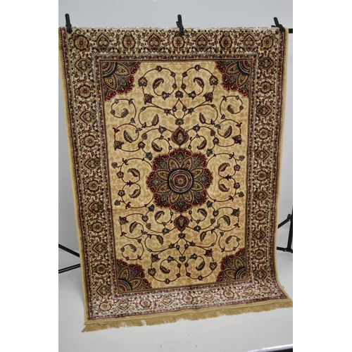 254 - Ivory Grand Cashmere rug Floral Medalion Pattern 170cm x 116cm