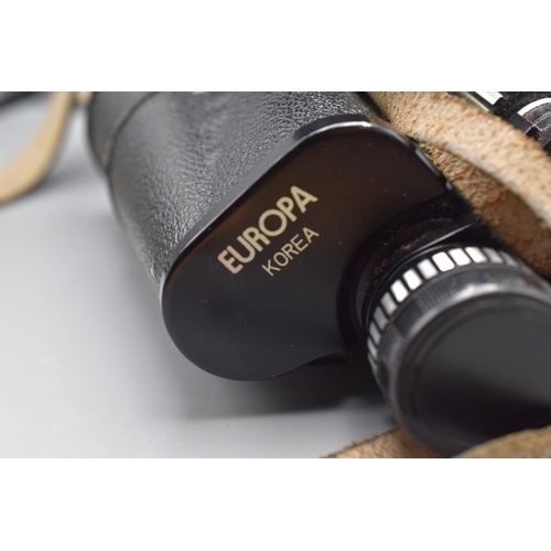 291 - Pair of Europa 10 x 50 Binoculars complete with Case