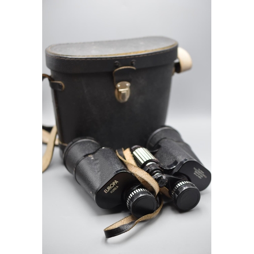 291 - Pair of Europa 10 x 50 Binoculars complete with Case