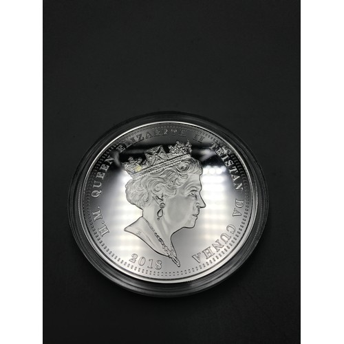 117 - Elizabeth II Long may she Reign Five Crowns Coin layered in Pure Silver and accented in24 carat Gold... 